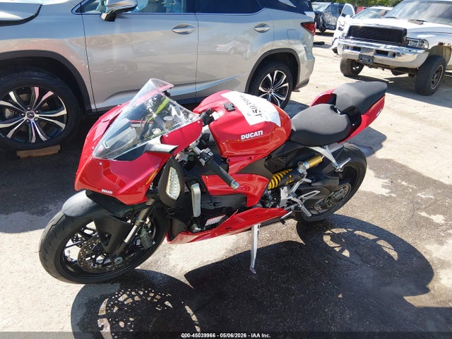 Ducati Panigale V2