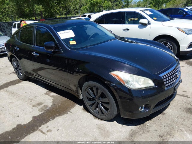 Salvage INFINITI M37x Image