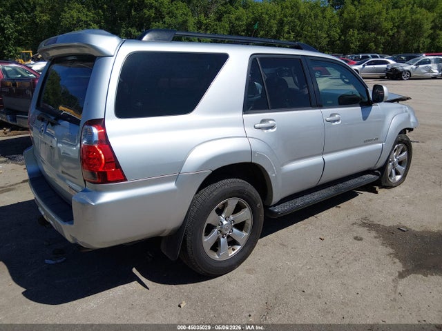 Toyota 4Runner Limited V6
