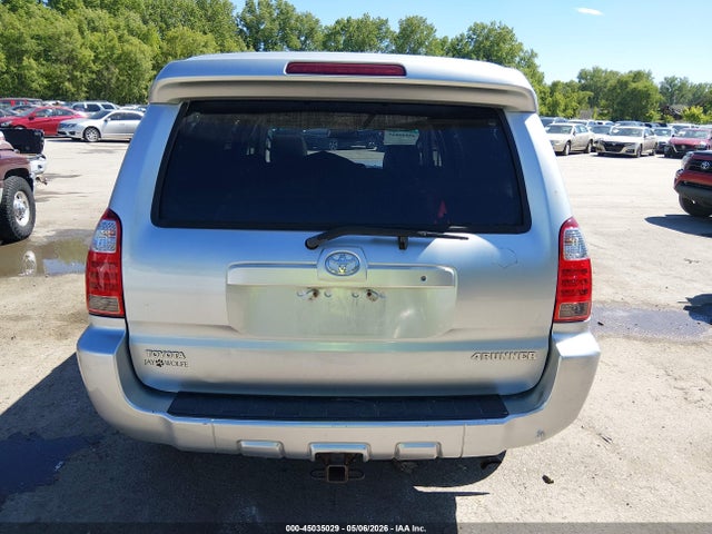Toyota 4Runner Limited V6