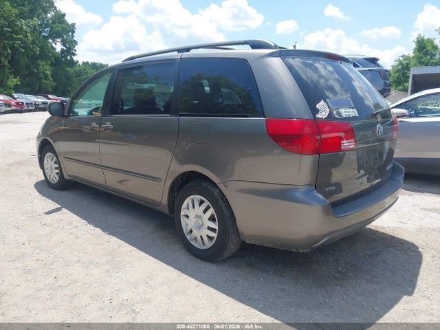 Toyota Sienna Le