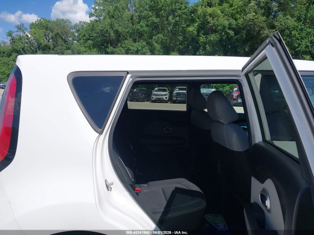 Kia Soul +