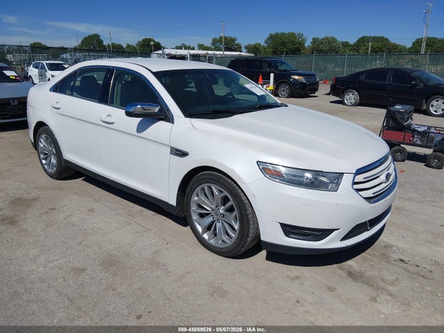 Salvage Ford Taurus Image