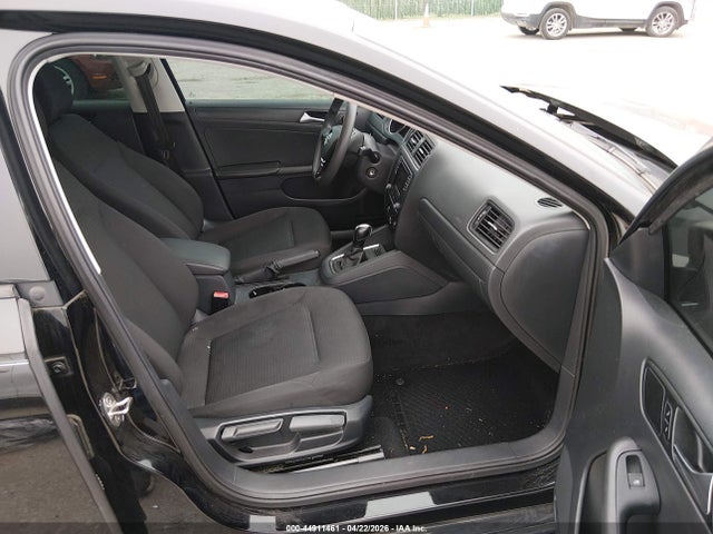Volkswagen Jetta 1.4t S