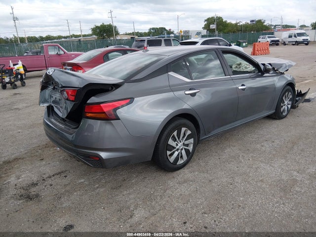 Nissan Altima S Fwd