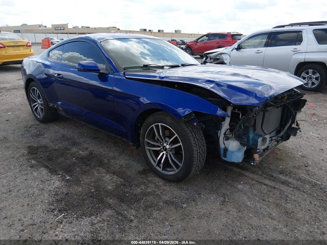 Salvage Ford Mustang Image