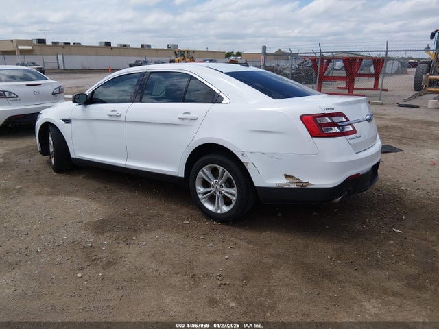 Ford Taurus Se
