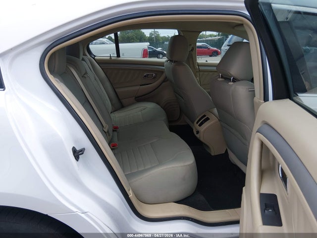 Ford Taurus Se