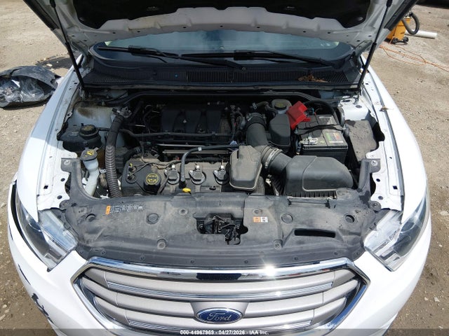 Ford Taurus Se