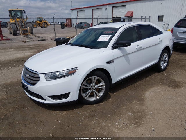 Ford Taurus Se
