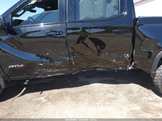 GMC Sierra 1500 4wd  Short Box At4