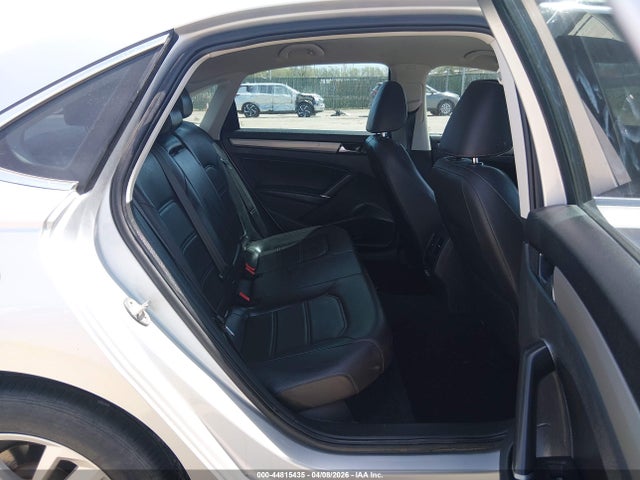 Volkswagen Passat 2.0t Se