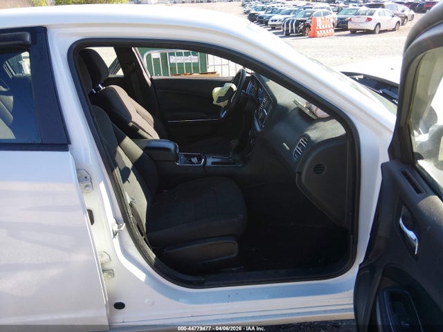 Dodge Charger Se