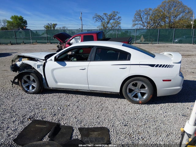 Dodge Charger Se