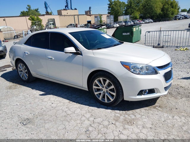 Salvage Chevrolet Malibu Image