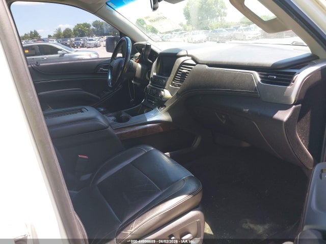Chevrolet Suburban Lt