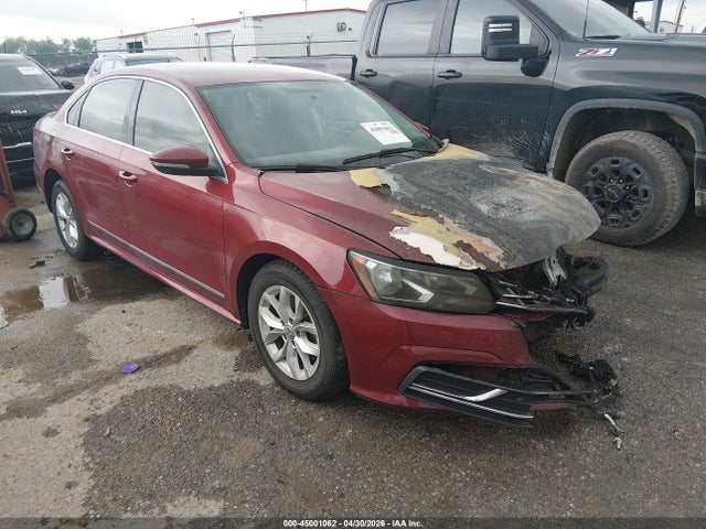 Salvage Volkswagen Passat Image