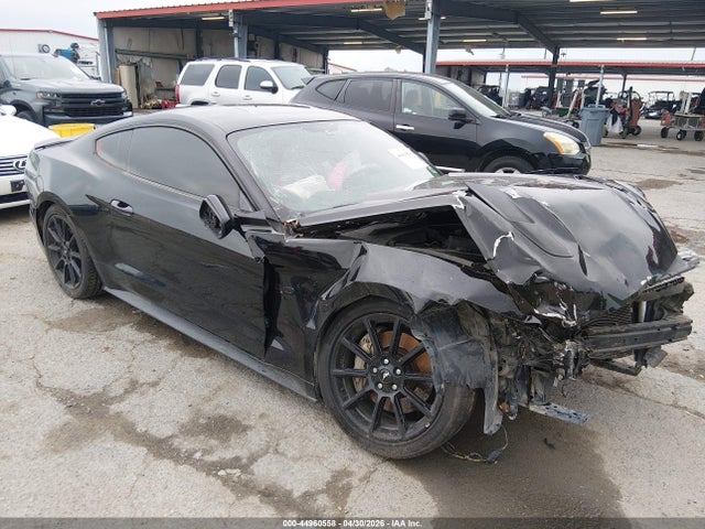 Salvage Ford Mustang Image