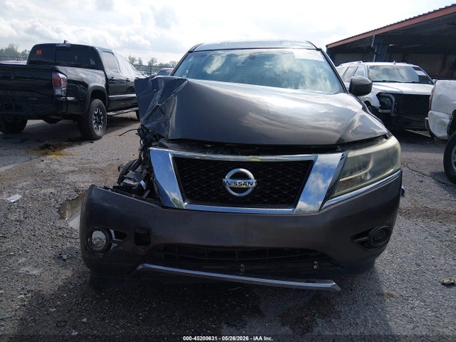 Nissan Pathfinder S