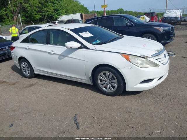 Salvage Hyundai SONATA Image