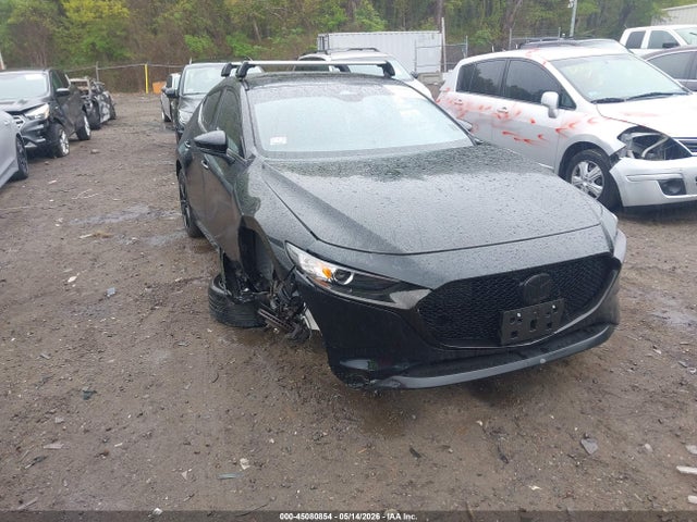 Salvage Mazda Mazda3 Image