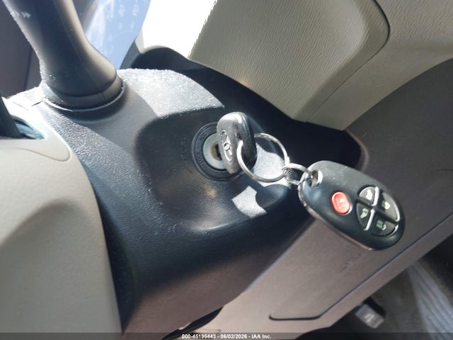 Toyota Sienna Le V6