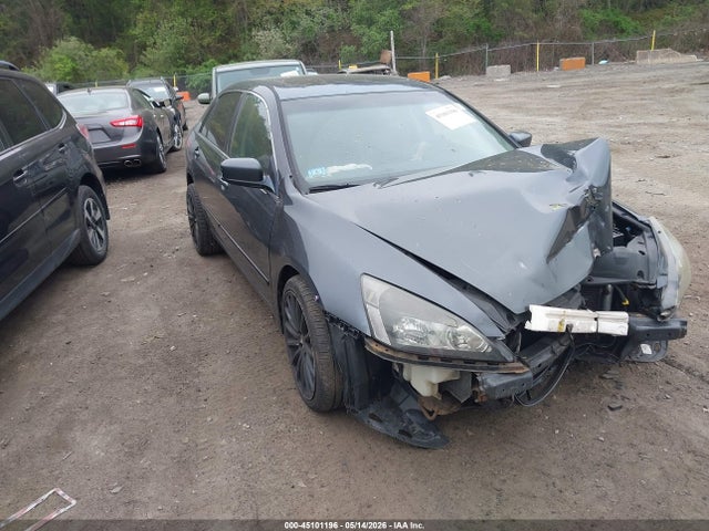 Salvage Honda Accord Image