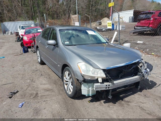 Salvage INFINITI M35x Image