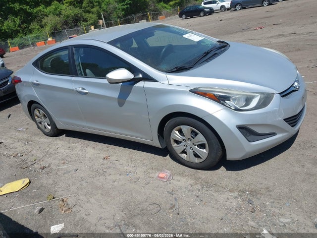 Salvage Hyundai ELANTRA Image