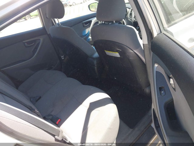 Hyundai ELANTRA Se