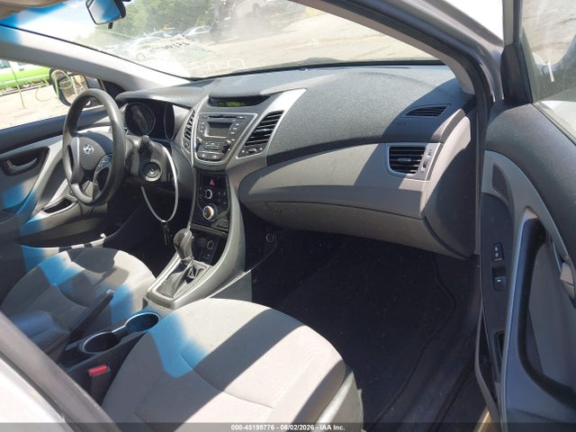 Hyundai ELANTRA Se