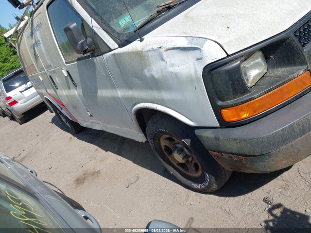 Salvage Chevrolet Express Image