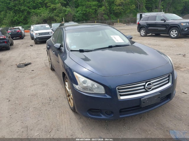 Salvage Nissan Maxima Image