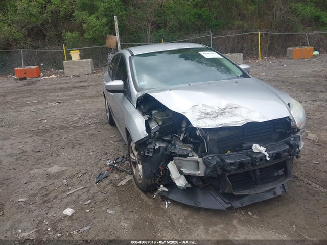 Salvage Ford Focus Image