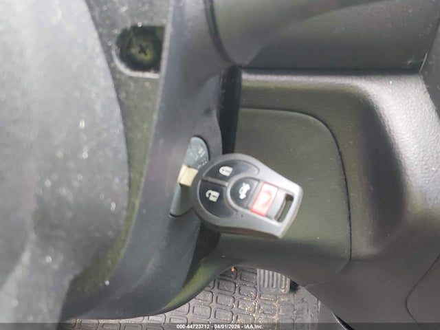 Nissan Versa 1.6 S+