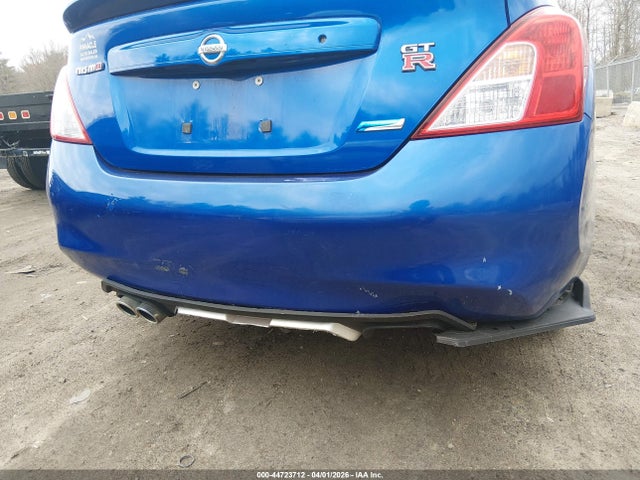 Nissan Versa 1.6 S+