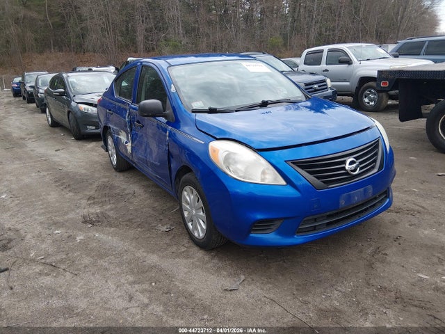 Salvage Nissan Versa Image