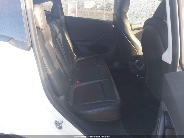 Tesla Model Y Long Range Dual Motor All-wheel Drive