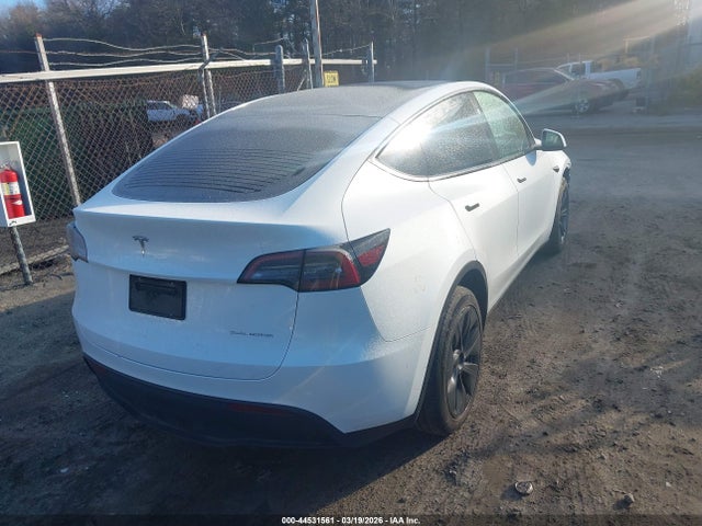 Tesla Model Y Long Range Dual Motor All-wheel Drive