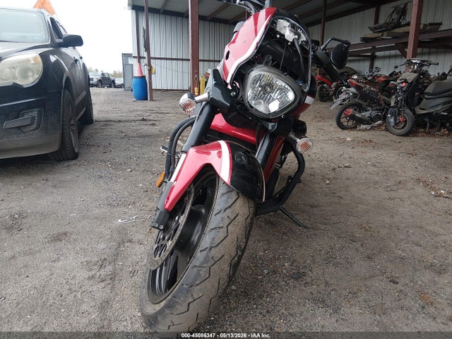 Suzuki Vzr1800