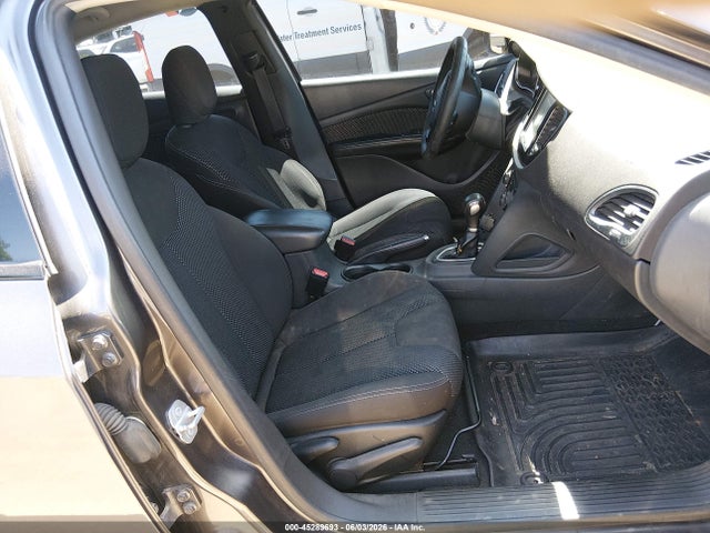Dodge Dart Sxt