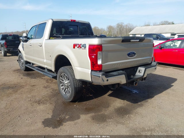 Ford F-250 Lariat