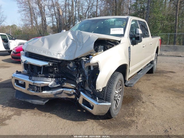 Ford F-250 Lariat