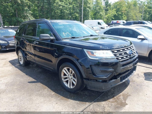 Salvage Ford Explorer Image