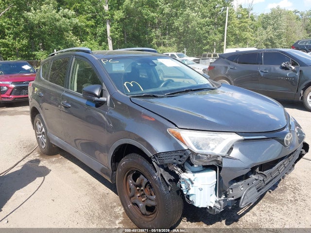 Salvage Toyota RAV4 Image