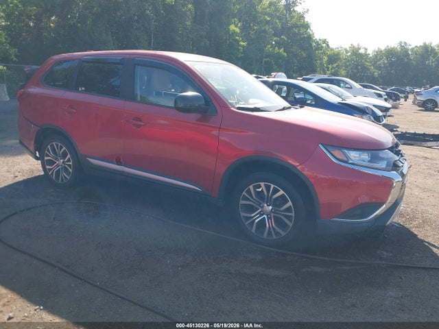 Salvage Mitsubishi Outlander Image