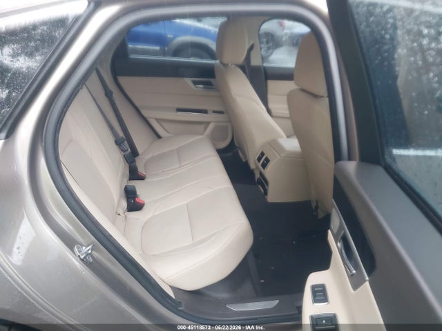 Jaguar XF 35t Premium