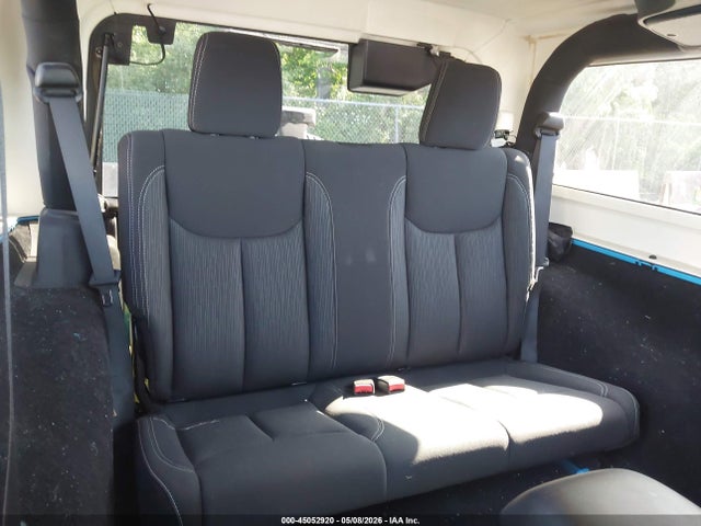 Jeep Wrangler Sahara 4x4