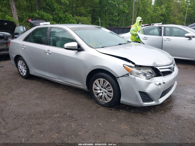 Salvage Toyota Camry Image