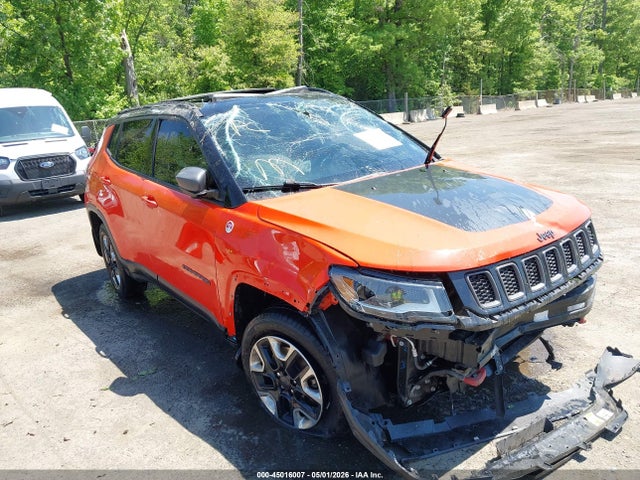 Salvage Jeep Compass Image